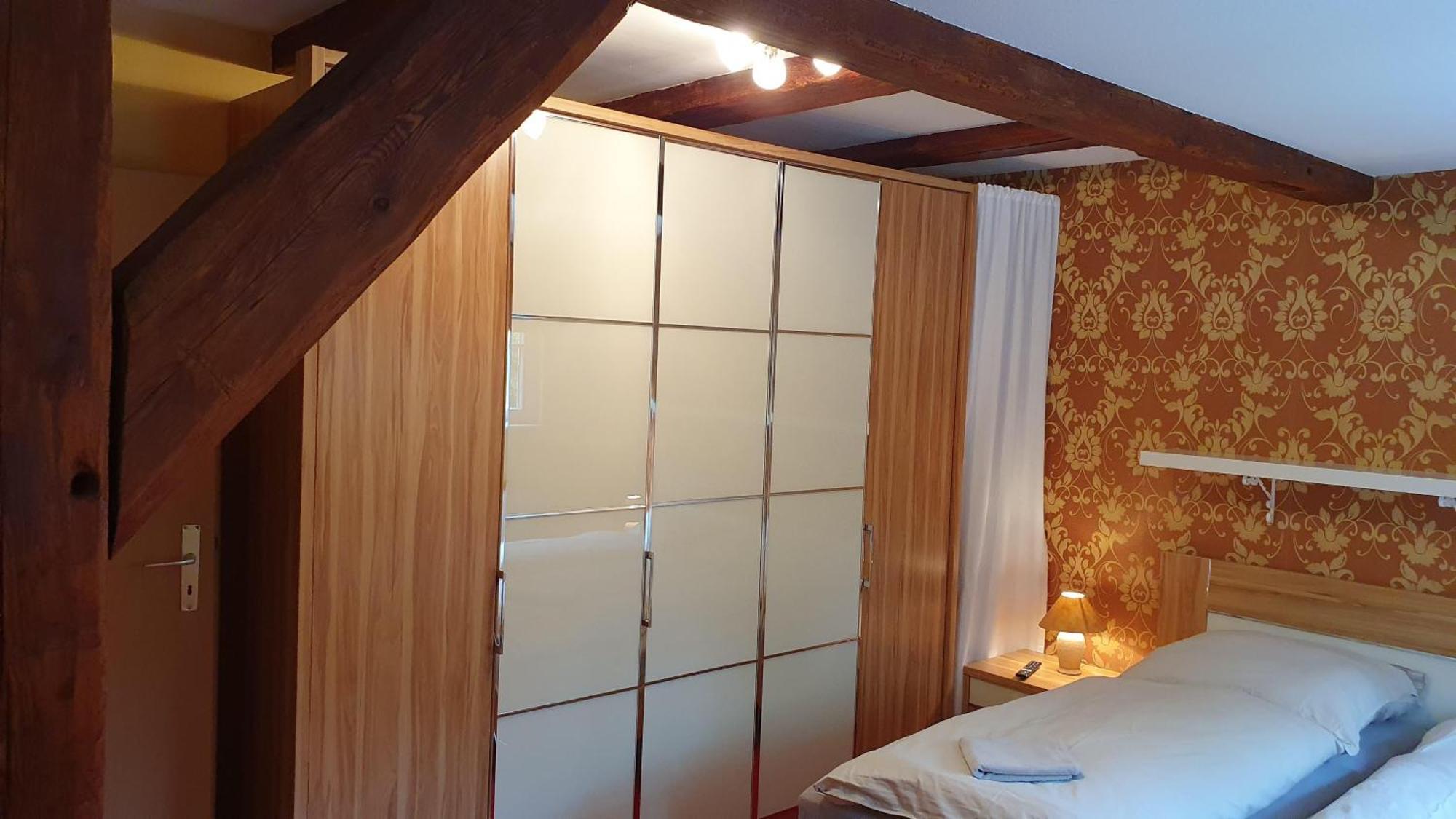Ferienwohnung Im Gutshof Direkt Gegenueber Dem Schloss, Rhododendronpark Mit Terrasse Und Wlan Kromlau Exterior photo